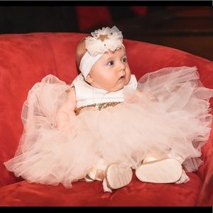 Baby dress itty bitty toes